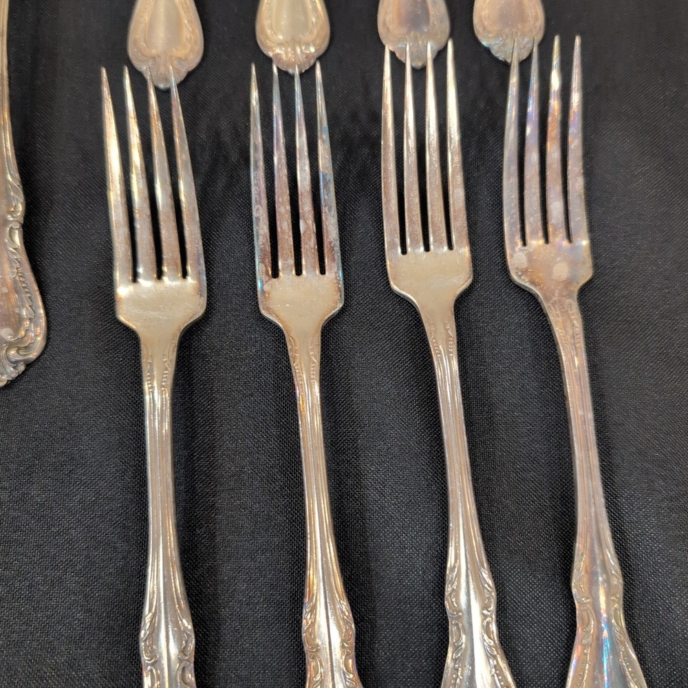 Wm A Rogers Oneida Silverplate Flatware Set 11pc Floral Scrolled Serving Forks - Picture 2 of 10